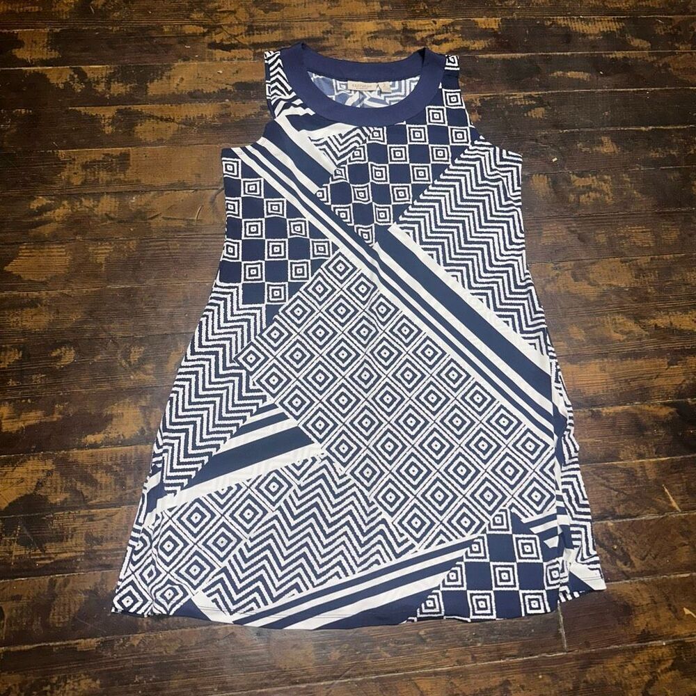 Chico’s blue travelcore stretchy sleeveless resort cruise dress
